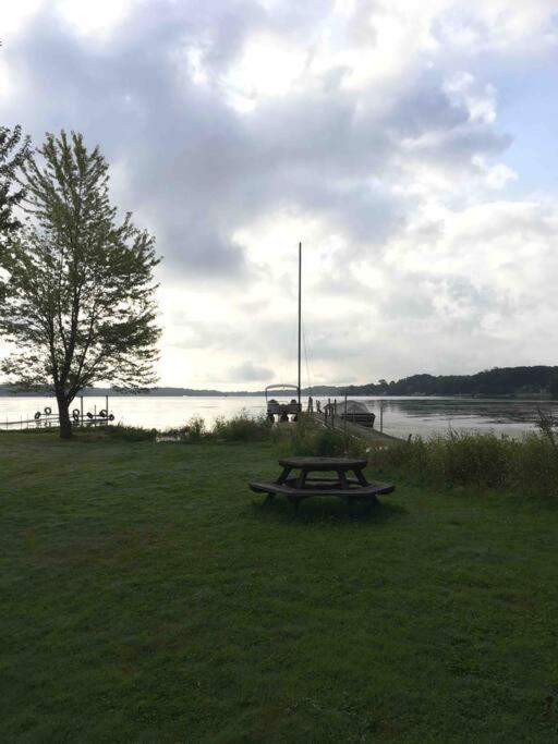 Mayville Little Whit On Chautauqua Lake מראה חיצוני תמונה